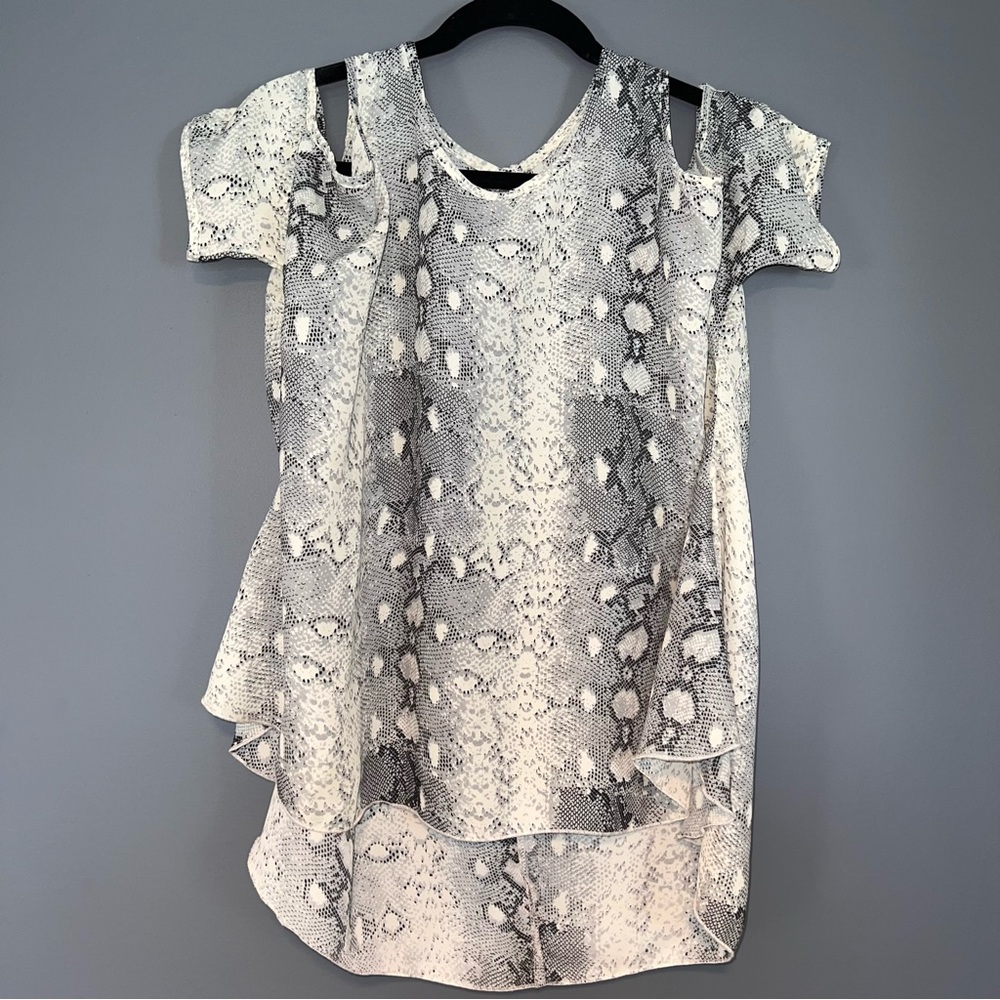 Women’s XS - Snake Print Blouse - Cutout Sleeves
